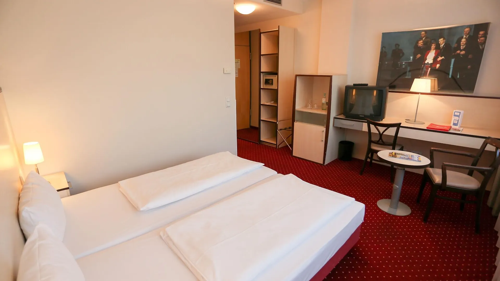 Come Inn Berlin Kurfuerstendamm Германия