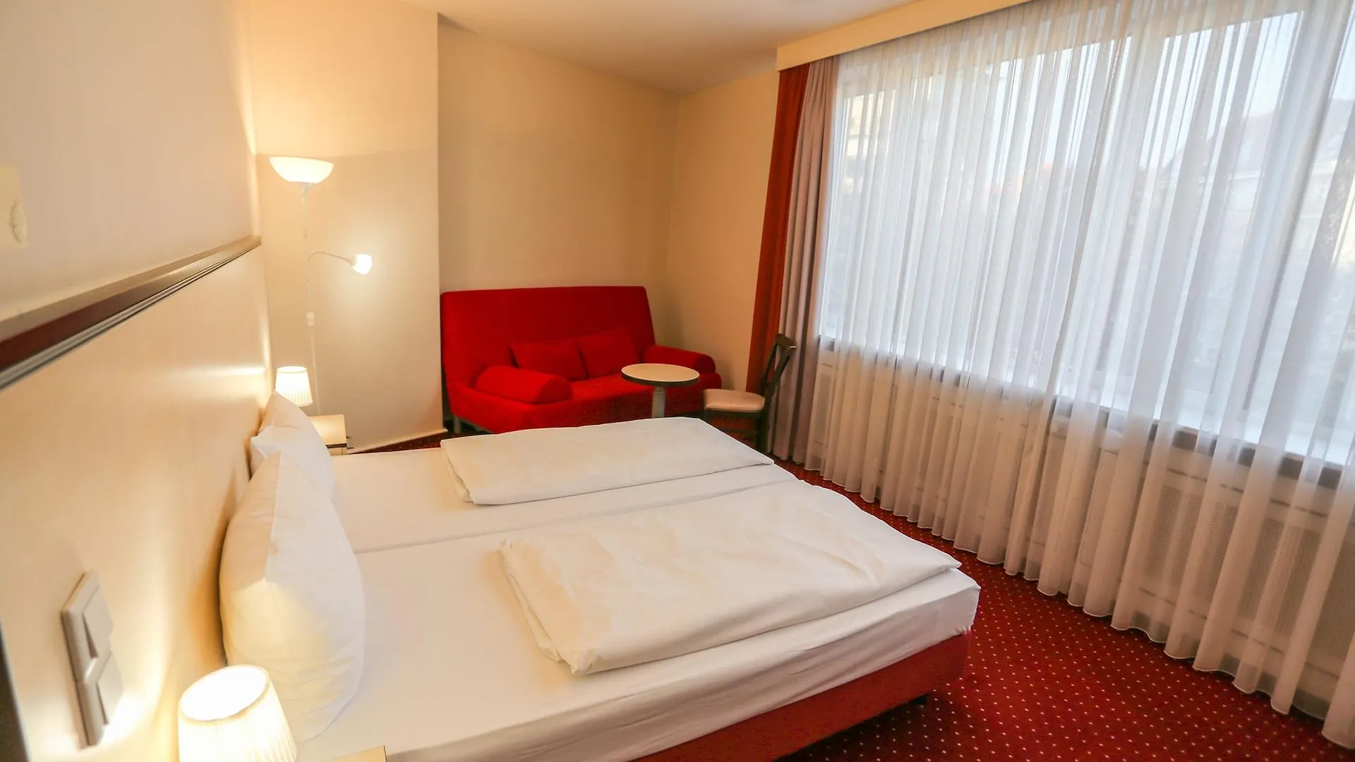 Отель Come Inn Berlin Kurfuerstendamm