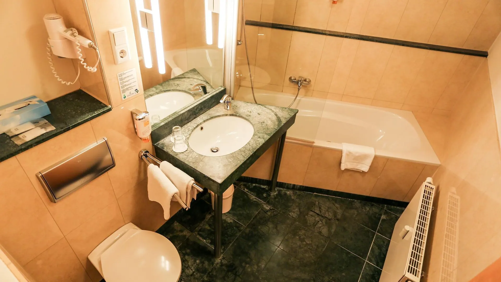Come Inn Berlin Kurfuerstendamm 3*,  Germany